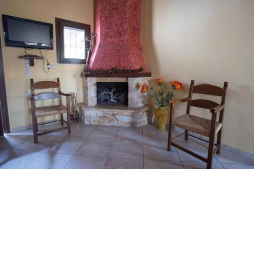 'Kartsonas' Traditional Two Bedroom House
