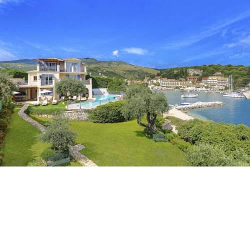 Kassiopi Villa Sleeps 11 Pool Air Con WiFi