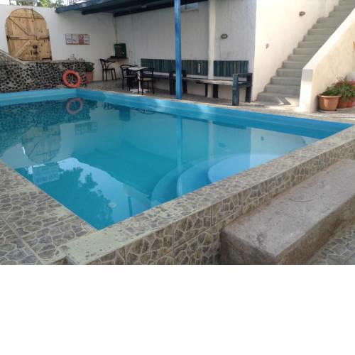 Katerina & John's Hotel