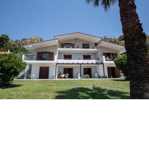 Katerina's Garden Mola Kaliva