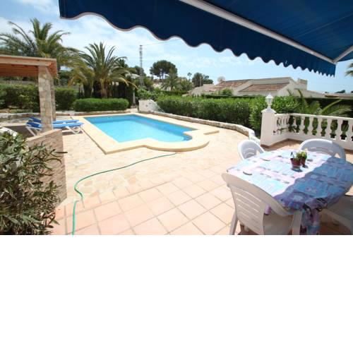 Kathrin - beautiful little house in pretty grounds with lovely views in Benissa