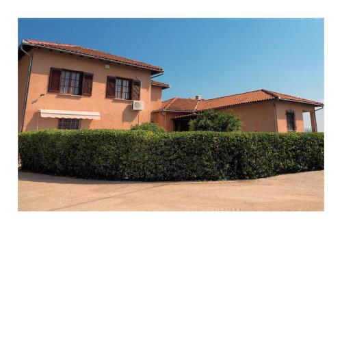 Katina's Farm House