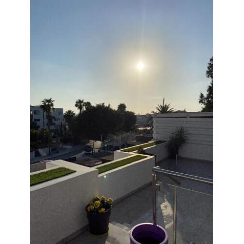 Kato Paphos central spacious newly refurbished apt