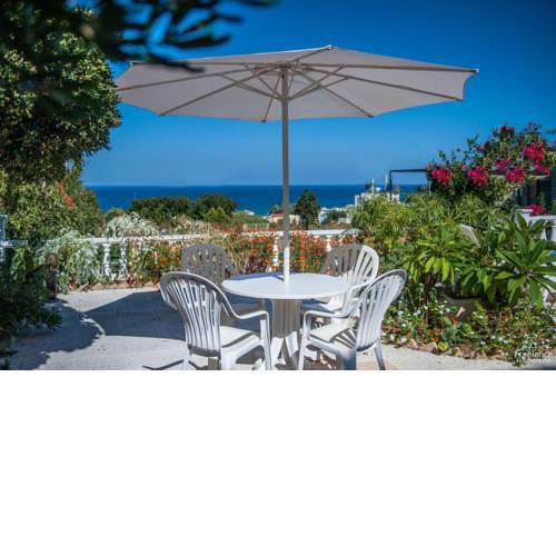 Kato Stalos Apartment Sleeps 7 T228053