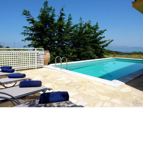 Katsarata Villa Sleeps 5