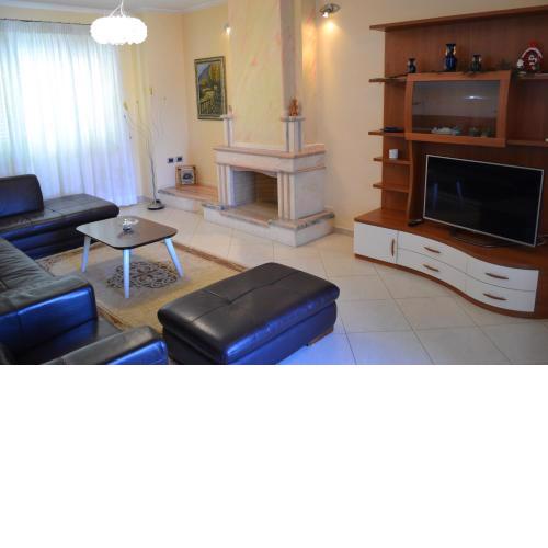 Kela's DE LUXE PENTHOUSE 3 Bedrooms Apartment