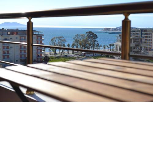 Kela's SEAVIEW Studio Apartment