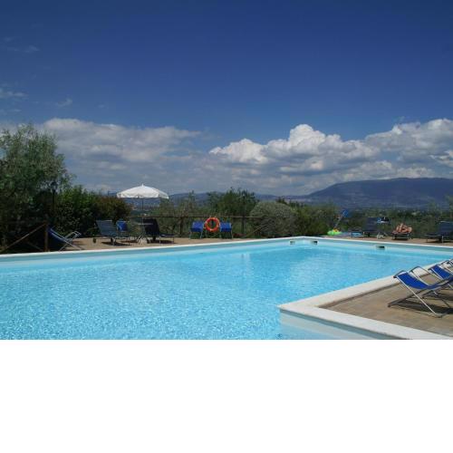 Kept apartment with communal pool hydromassage and beautiful views
