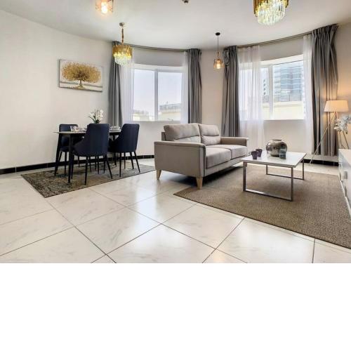 Key View - Kensington Manor, JVC
