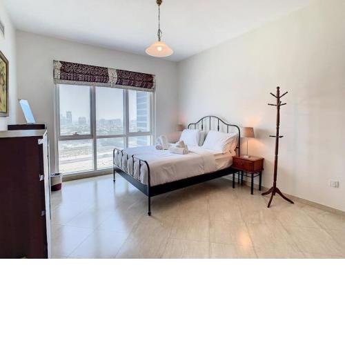 Key View - Lago Vista A