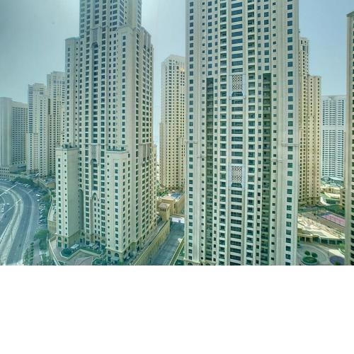 Key View - Marina Quays West