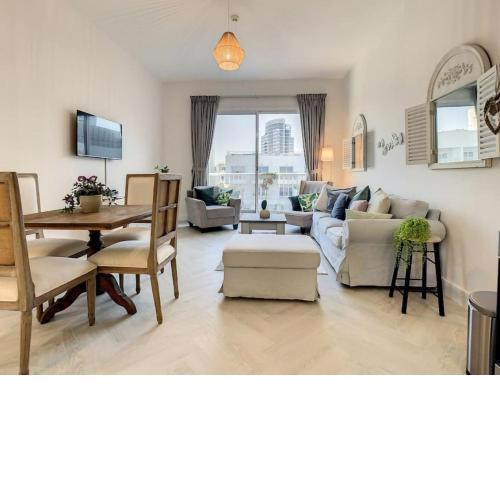 Key View- Knightsbridge Court