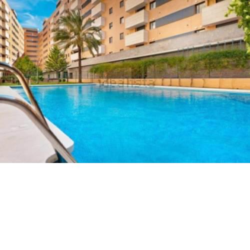 KEYFAMILY Luxury apartment in City center y Station central and 5min to the beach Free Parking
