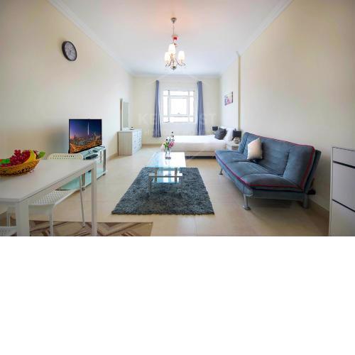 KeyHost - Classy Studio - Near Five Hotel - JVC - KA850