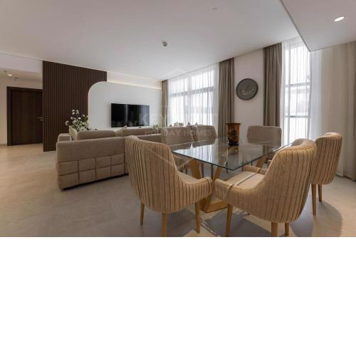 KeyHost - SM Residence - Meydan 2BR Modern Layout - K480