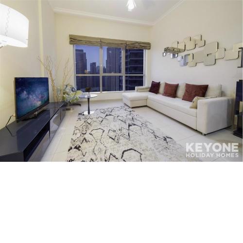 KeyOne - 1BR in Bay Central