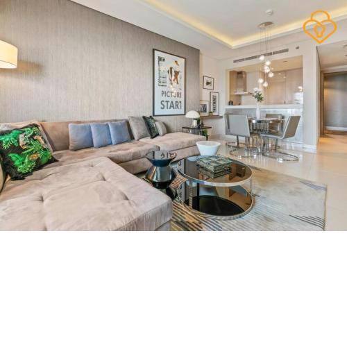 Keyplease New 1 BR Apt in Paramount Towers by Damac 4803