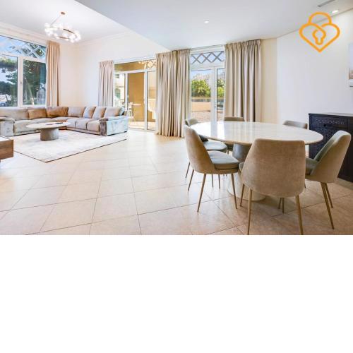 Keysplease Large 3 BR Beach Apt, Shoreline Palm Jumeirah