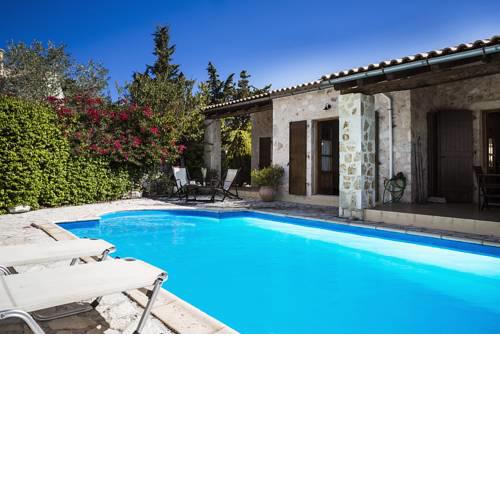 Khalikeri Villa Sleeps 4 Pool Air Con WiFi