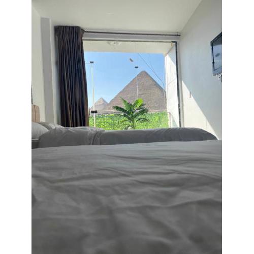 Kiki Pyramids Inn