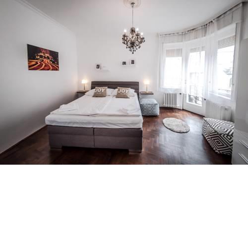 King Suites Apartments