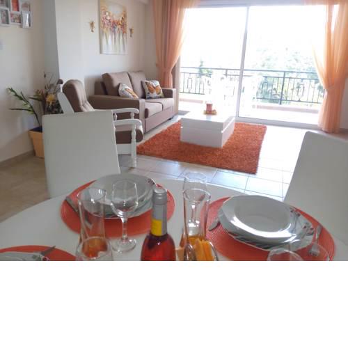 Kings Seaview cozy 2 bedroom apartment
