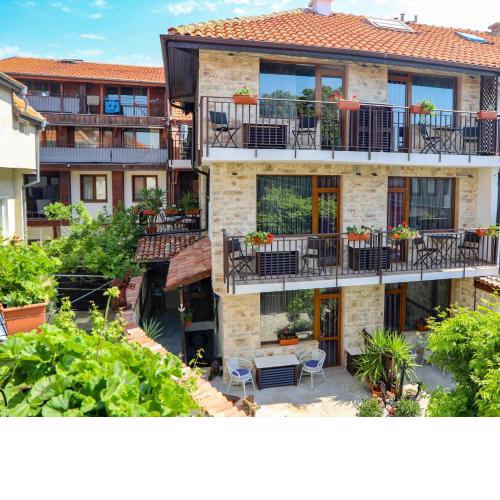 Kirios Hotel