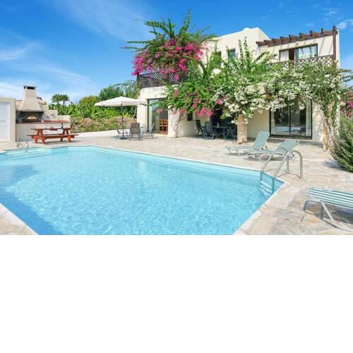 Kissonerga Villa Sleeps 8 with Pool Air Con and WiFi