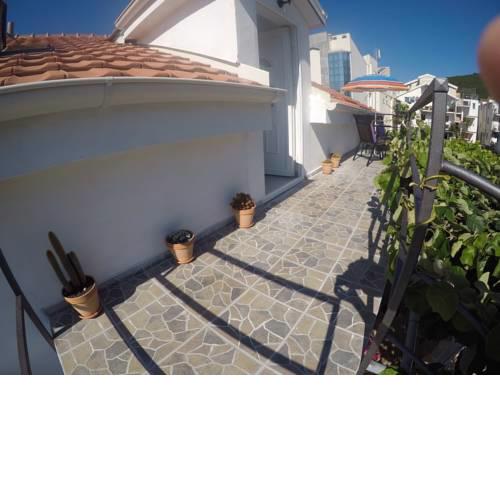 Kiwi Apartment Budva