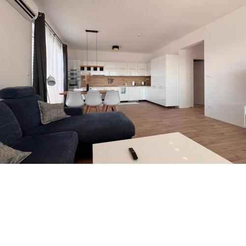 Klimatizovaný Apartmánový dom s vírivkou, 10B