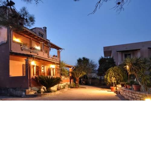 Kloudas Apartments