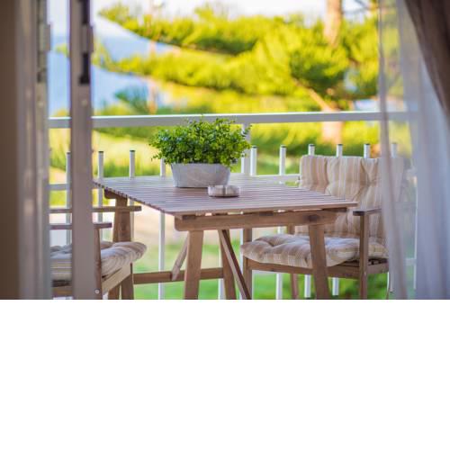 Kondarini's Sea View Studios