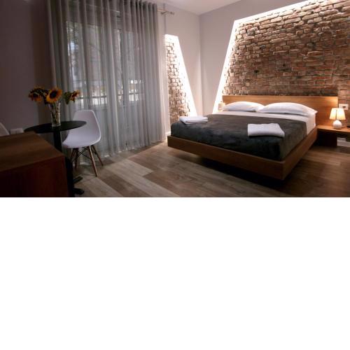 KONI's Studio Apartments