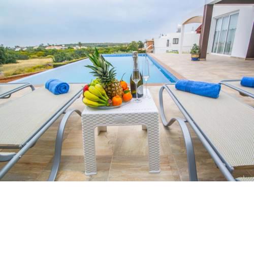 Konnos Bay Villa