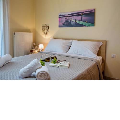 Konstantina & Evgenia Deluxe Apartment