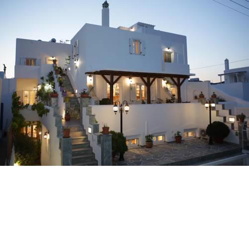 Kontaratos Studios & Apartments