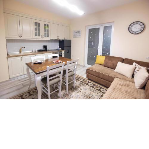 Korca Luxury Apartments & Rooms