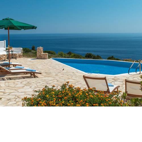 Korithi Villa Sleeps 8 Pool Air Con WiFi