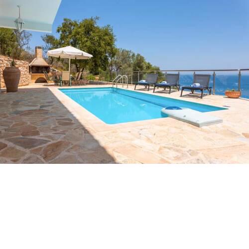 Koroni Villa Sleeps 7 with Pool Air Con and WiFi
