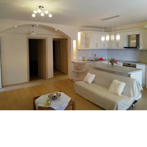 kostas apartment