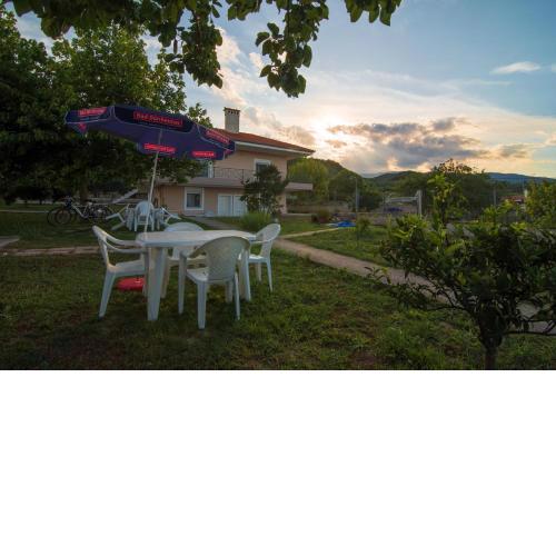 Kostas & Eleni Apartments
