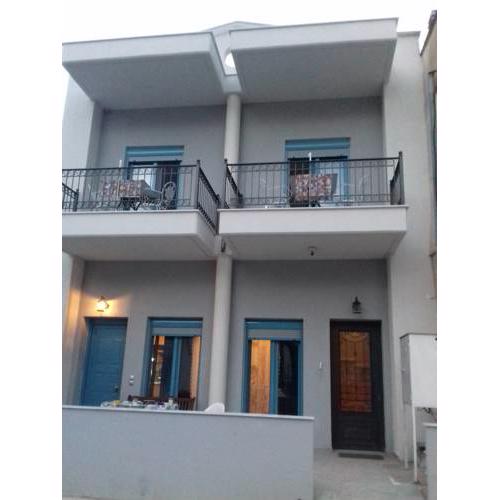KOSTAS FAMILY ROOMS