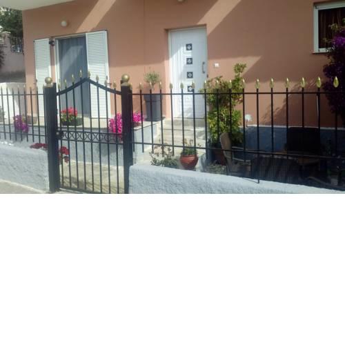 Kostas House