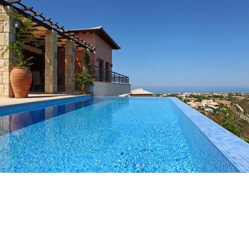 Kouklia Villa Sleeps 4 with Pool Air Con and WiFi