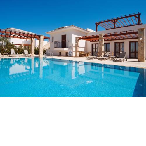 Kouklia Villa Sleeps 8 with Pool and WiFi