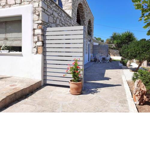 Koukounari Paros Cottage apartment with sea view