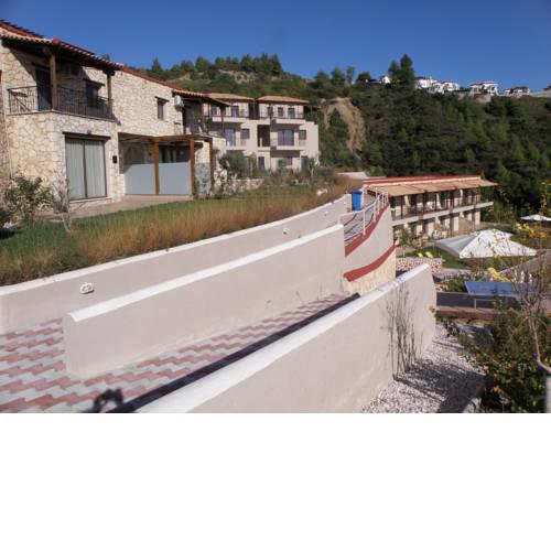 Koumaros Hotel