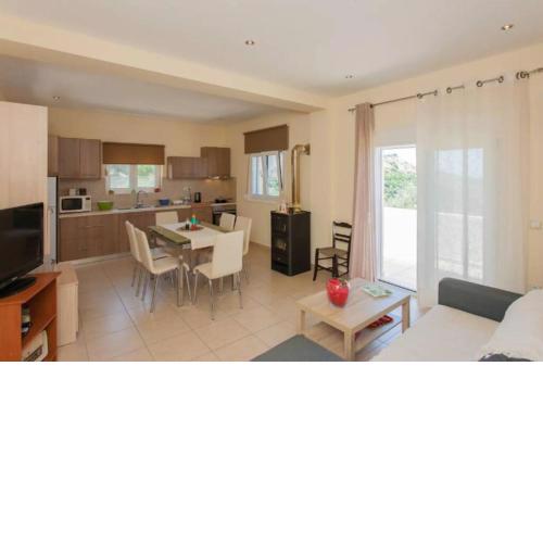 Koundouros House