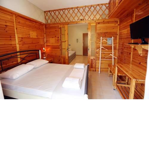 Koustenis Apartment