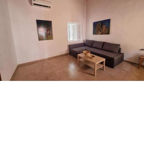 Kozas Art House, Symi